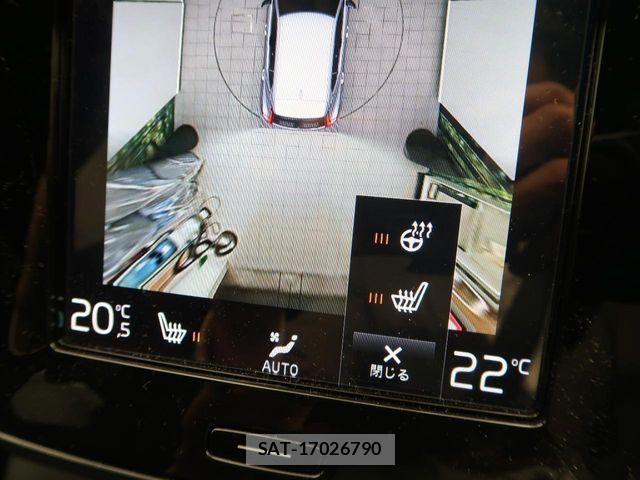 Volvo XC40 2021-08 6504595-9