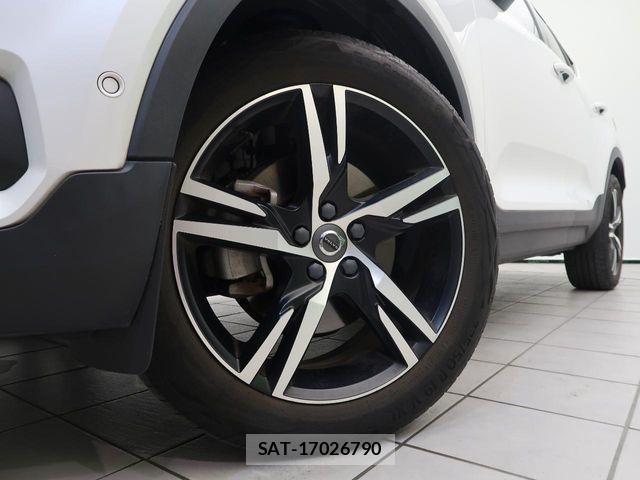 Volvo XC40 2021-08 6504595-11