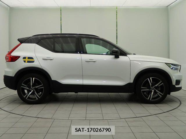 Volvo XC40 2021-08 6504595-15