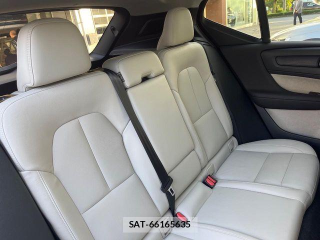 Volvo XC40 2024-03 6527959-12
