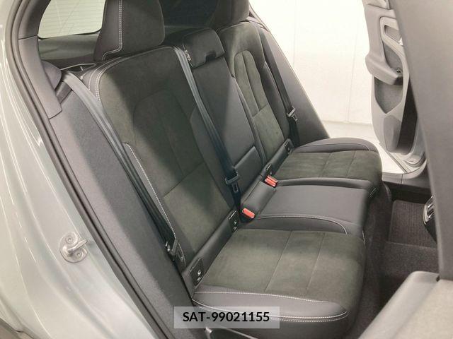 Volvo XC40 2024-03 6527963-4
