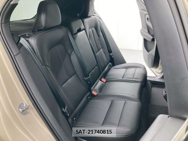 Volvo XC40 2025-01 6527957-4