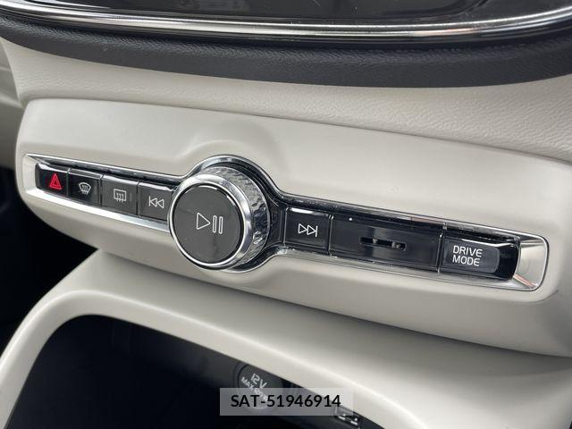 Volvo XC40 2019-08 6615535-16
