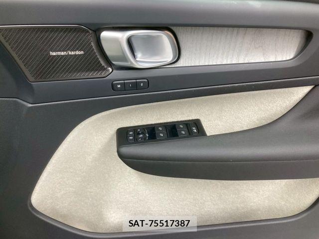 Volvo XC40 2025-02 6615521-29