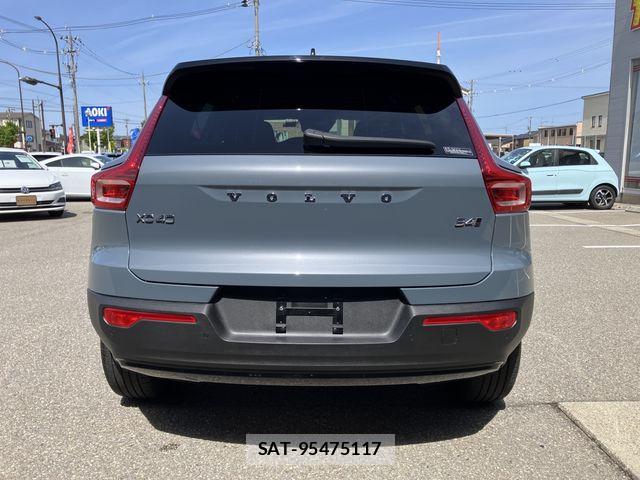 Volvo XC40 2021-05 6615526-6
