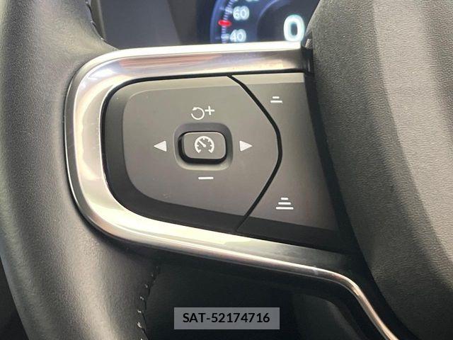 Volvo XC40 2021-06 6615530-9