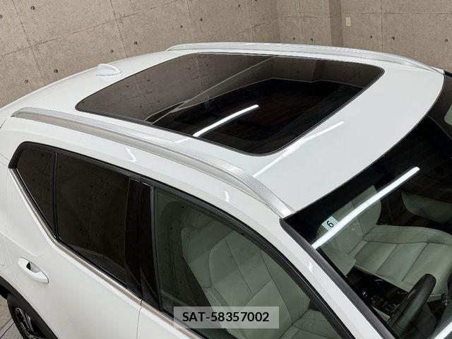 Volvo XC40 2022-06 6615523-5