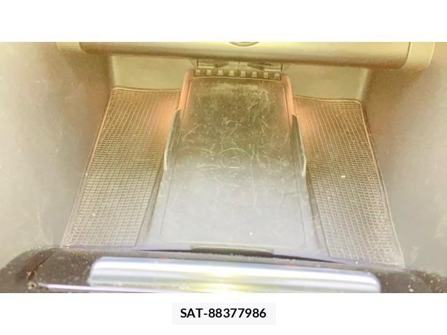 Volvo XC40 2022-03 6615528-15