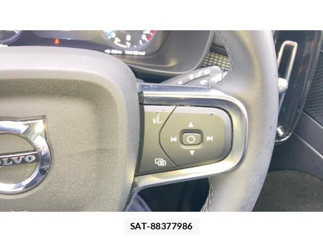 Volvo XC40 2022-03 6615528-22