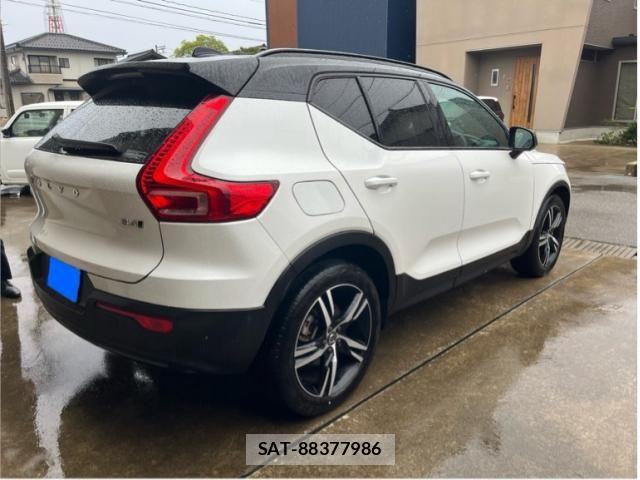Volvo XC40 2022-03 6615528-3