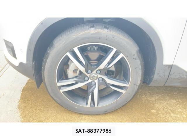 Volvo XC40 2022-03 6615528-7