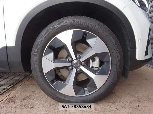 Volvo XC40 2023-03 6615522-10