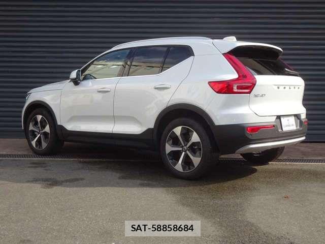 Volvo XC40 2023-03 6615522-8