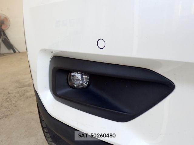 Volvo XC40 2018-06 6674062-8
