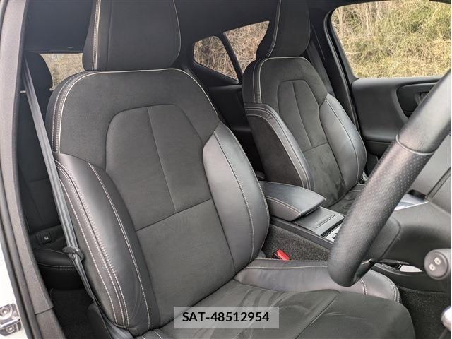 Volvo XC40 2021-03 6678657-9
