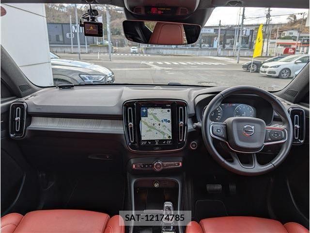 Volvo XC40 2021-08 6678658-10