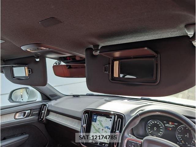 Volvo XC40 2021-08 6678658-17