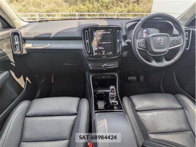 Volvo XC40 2021-09 6678656-10