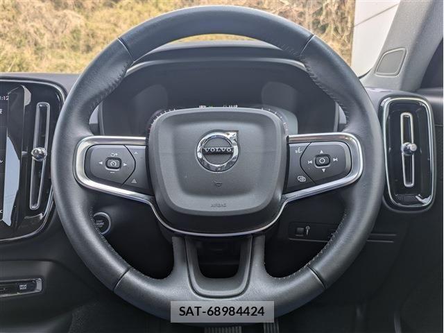 Volvo XC40 2021-09 6678656-11