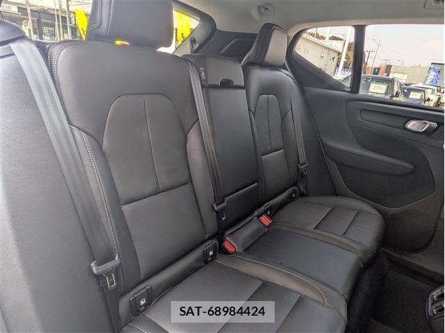 Volvo XC40 2021-09 6678656-16