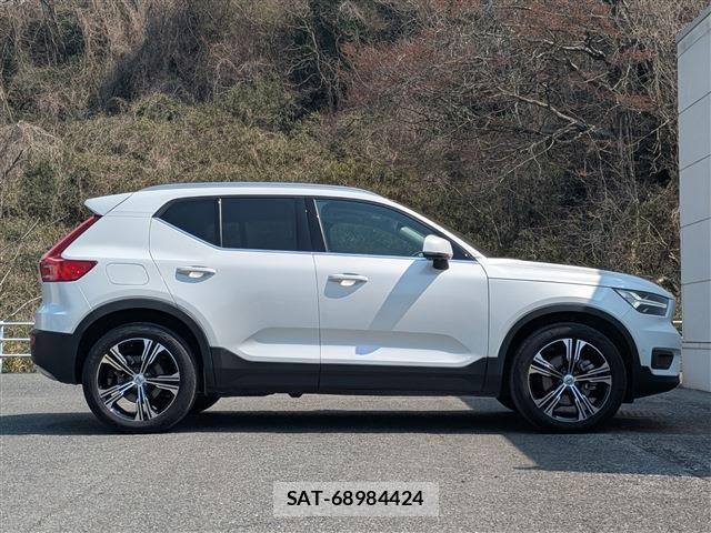 Volvo XC40 2021-09 6678656-3
