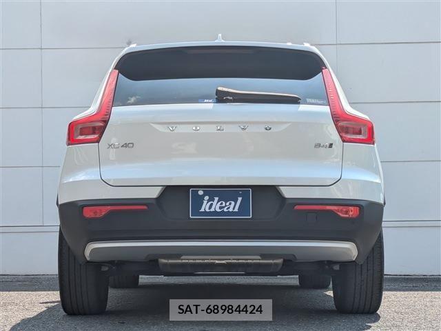 Volvo XC40 2021-09 6678656-5