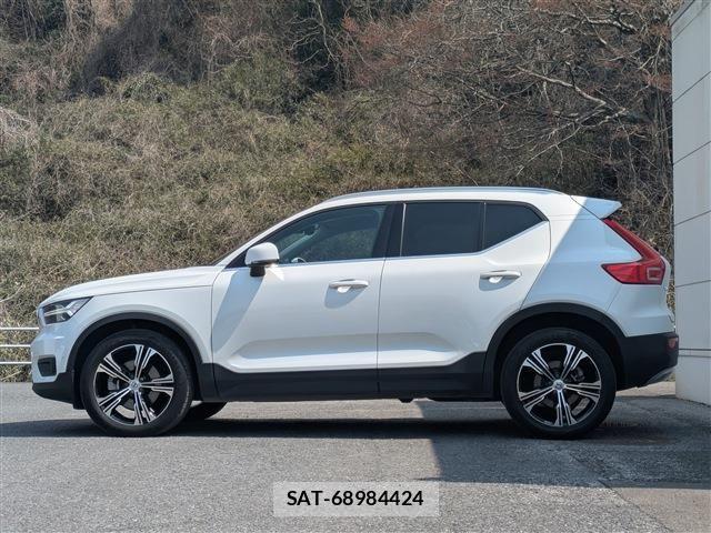 Volvo XC40 2021-09 6678656-7