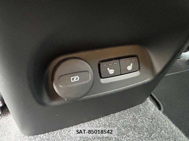 Volvo XC40 2022-07 6717696-16