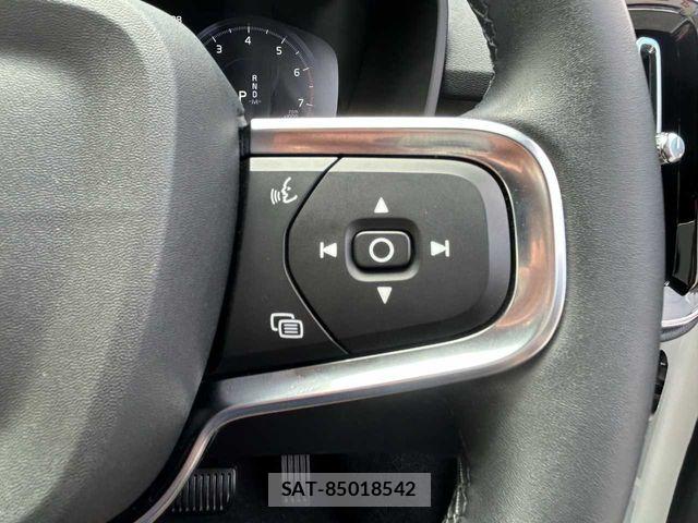 Volvo XC40 2022-07 6717696-6