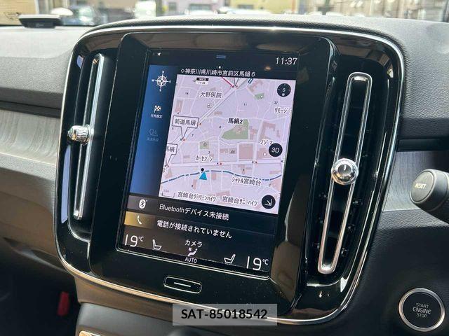 Volvo XC40 2022-07 6717696-7