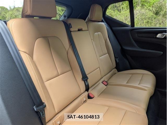 Volvo XC40 2021-07 6817883-16