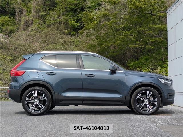 Volvo XC40 2021-07 6817883-3