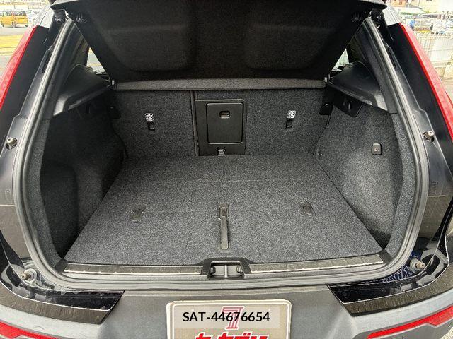 Volvo XC40 2021-08 6817881-5