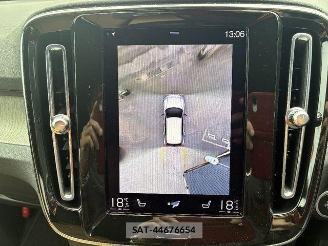 Volvo XC40 2021-08 6817881-8