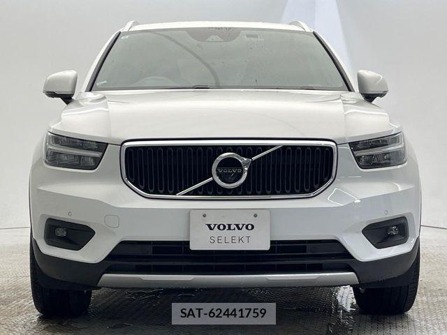 Volvo XC40 2022-03 6817884-16