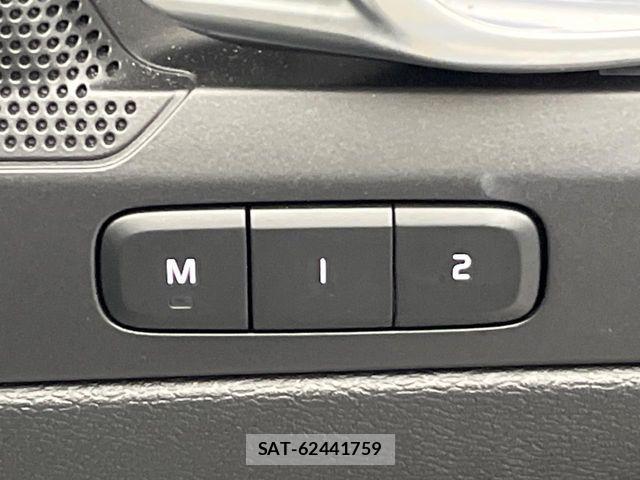 Volvo XC40 2022-03 6817884-8