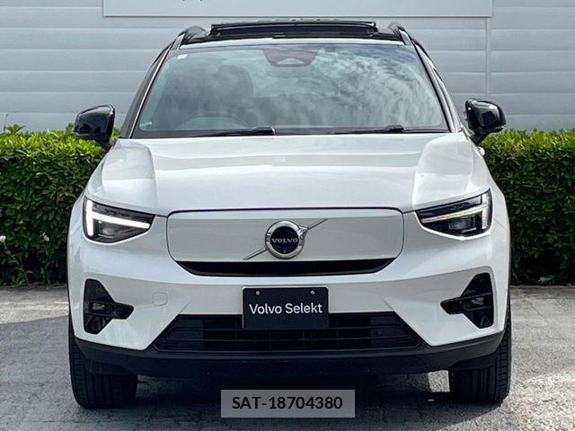 Volvo XC40 2023-07 6915060-16