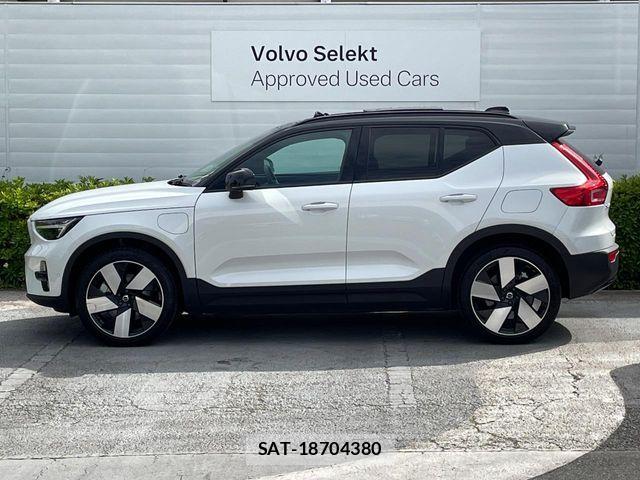 Volvo XC40 2023-07 6915060-17