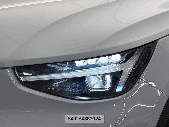 Volvo XC40 2024-06 6915059-15