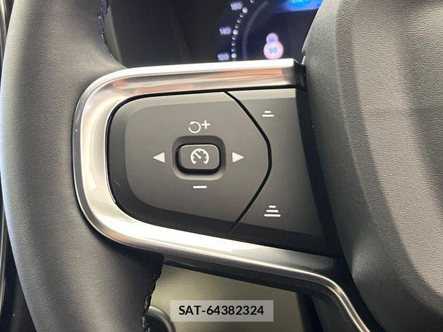 Volvo XC40 2024-06 6915059-8