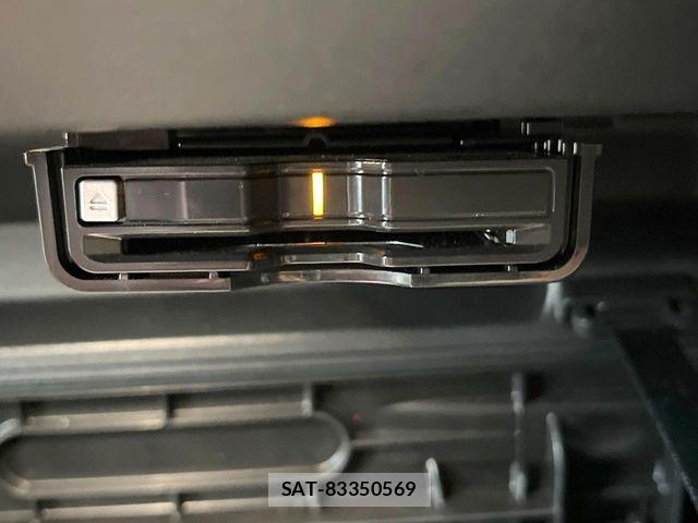 Volvo XC40 2022-09 6915066-9