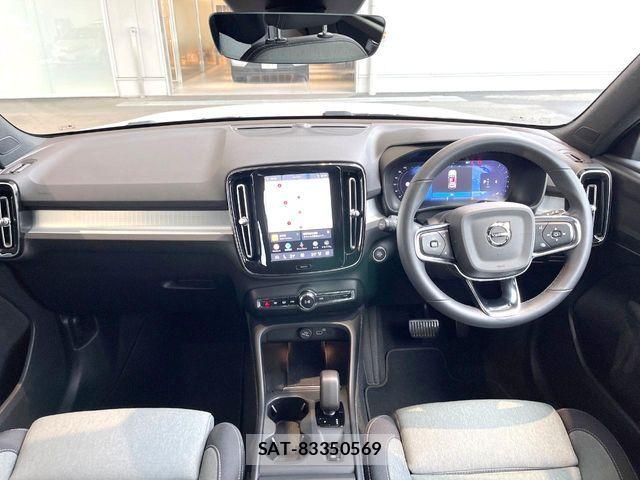 Volvo XC40 2022-09 6915066-1