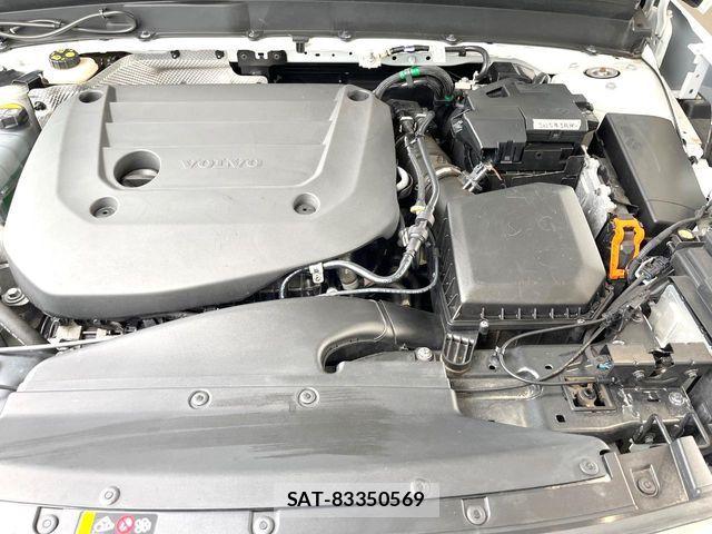 Volvo XC40 2022-09 6915066-19