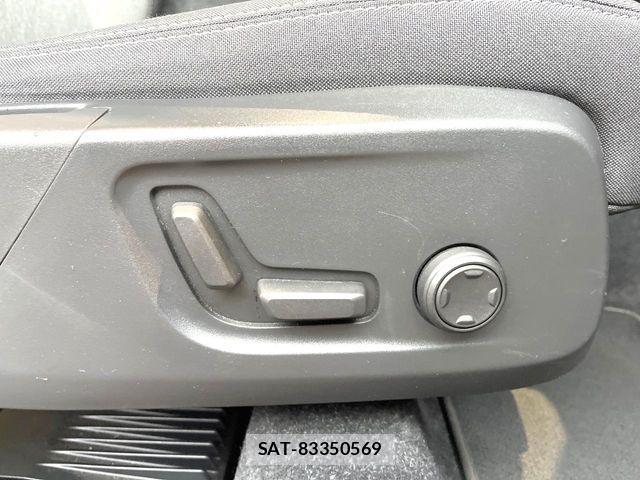 Volvo XC40 2022-09 6915066-8