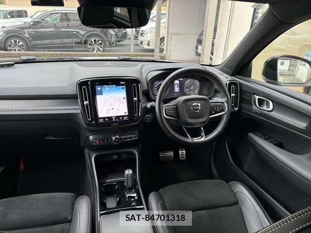 Volvo XC40 2021-06 6915073-9