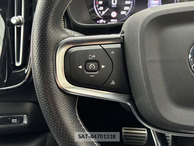 Volvo XC40 2021-06 6915073-20