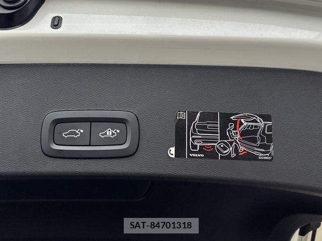 Volvo XC40 2021-06 6915073-28