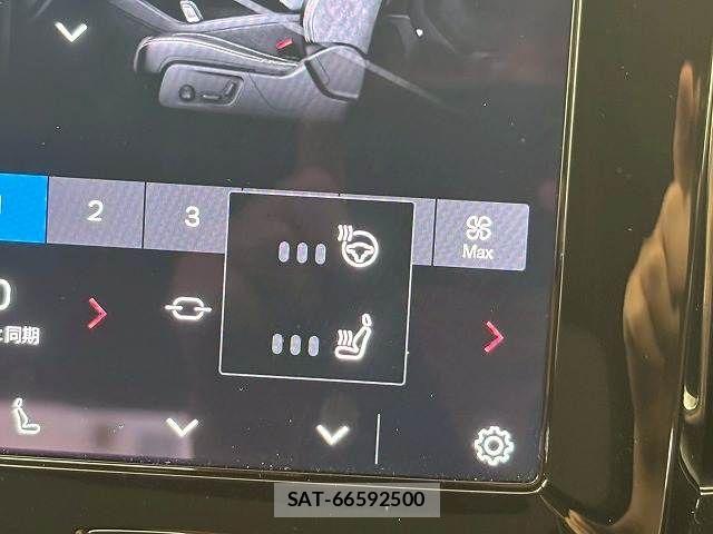 Volvo XC40 2022-09 6999054-9