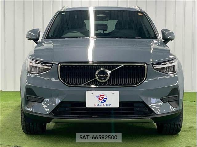 Volvo XC40 2022-09 6999054-12