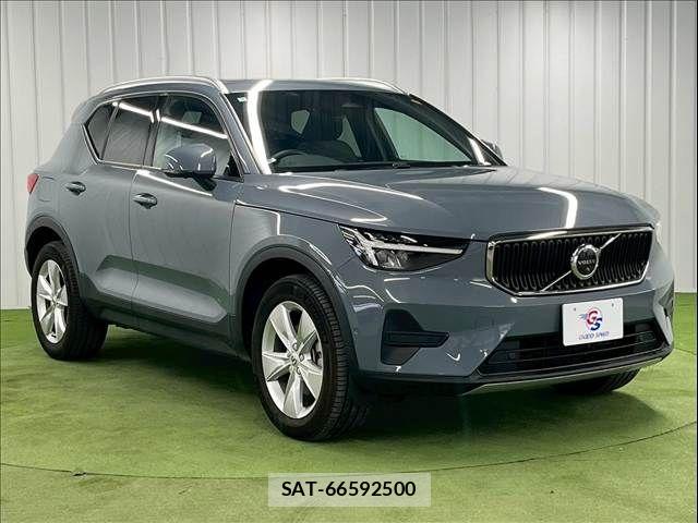 Volvo XC40 2022-09 6999054-15